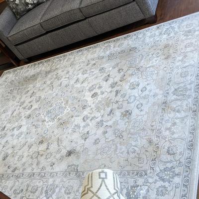 Nice Accent Rug