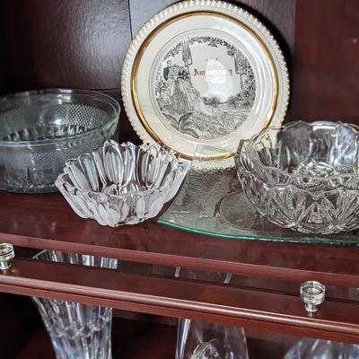 Variety Lot of Glassware, Bowls