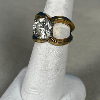 18 K HGE solitaire Ring 