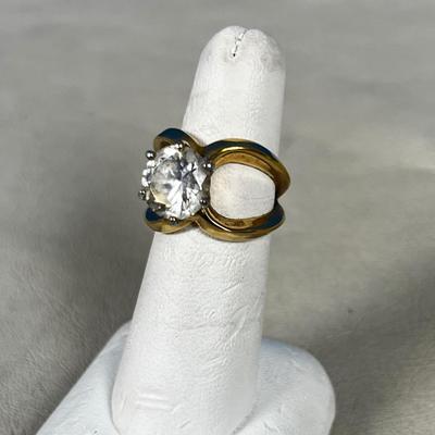 18 K HGE solitaire Ring 