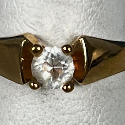 18 K HGE Diamond Solitaire Ring