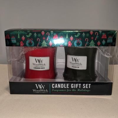 Large WoodWick candle gift set