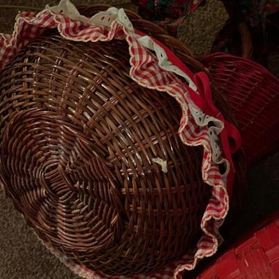 Set of 5 Christmas Baskets