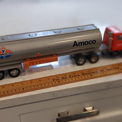 Vintage 1978 Ertl International Amoco Semi Truck Tanker