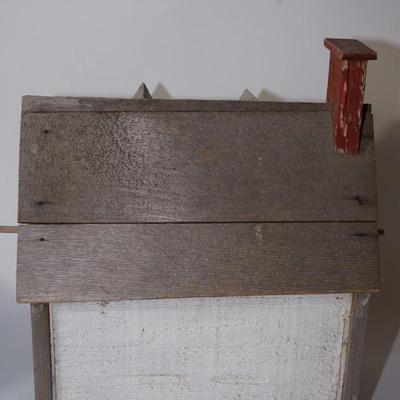 HAND CRAFTED PRIMITIVE STYLE 13" DECORATIVE HOUSE /CLAPBOARD AND SHUTTERS /1990'S SIGNED