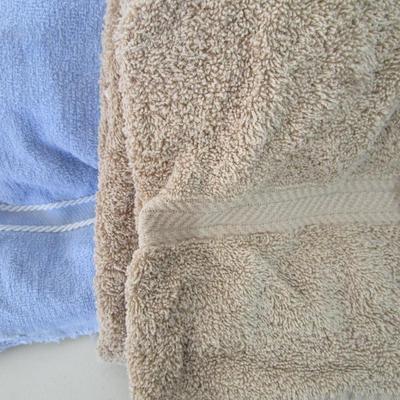#10 Six worn bath towel/Car-Rags
