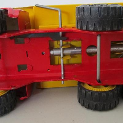 #38 Tonka dump truck, metal