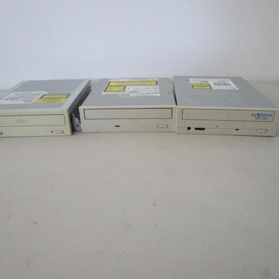 #59 3 DVD drives