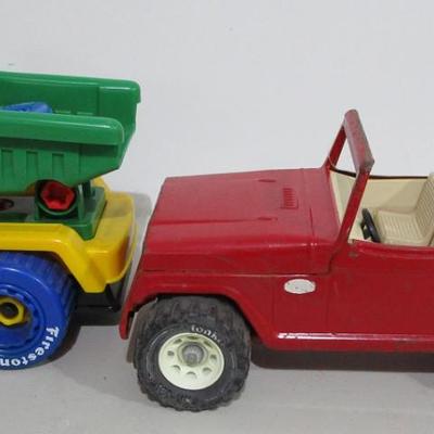 #74 Vintage Tonka metal Jeep and  vintage take apart dump truck