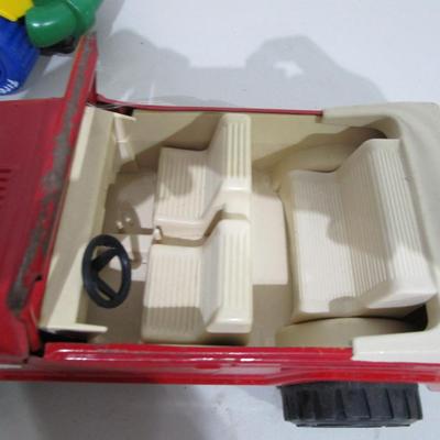 #74 Vintage Tonka metal Jeep and  vintage take apart dump truck