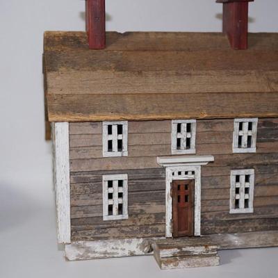 PRIMITIVE 13" CLAPBOARD SIDED HAND-CRAFTED CLAPBOARD HOUSE ARTIST SIGNED.