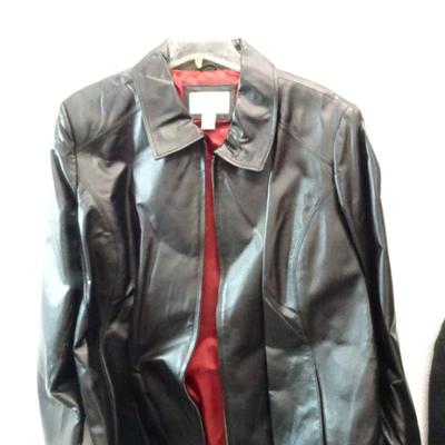 LOT 187. THREE LADIES COATS/JACKETS ALFANI, WORTHINGTON AND REQUIREMENTS BRANDS