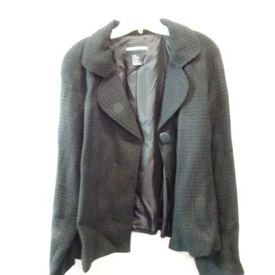 LOT 187. THREE LADIES COATS/JACKETS ALFANI, WORTHINGTON AND REQUIREMENTS BRANDS
