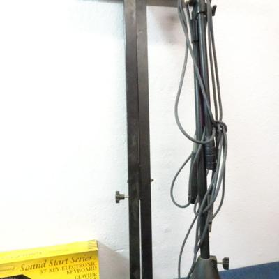 LOT 191 KEYBOARD, KEYBOARD STAND AND MIC STAND