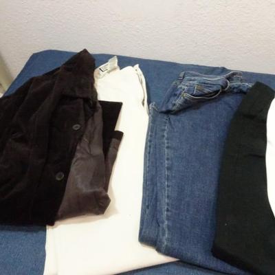 LOT 192. LADIES CLOTHING OVER 15 GARMENTS