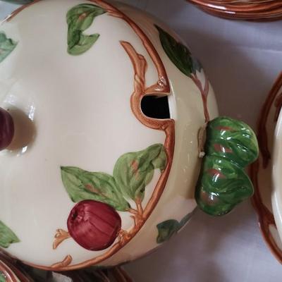 Franciscan Apple LARGE dish set! Many serving pieces