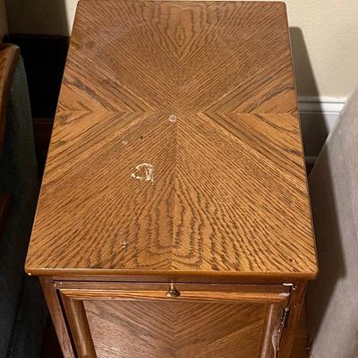 Vintage Lane Telephone Side Table