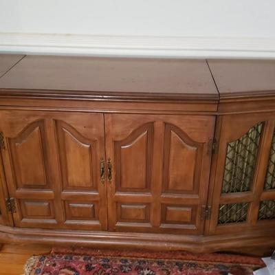 Stereo cabinet (no stereo)