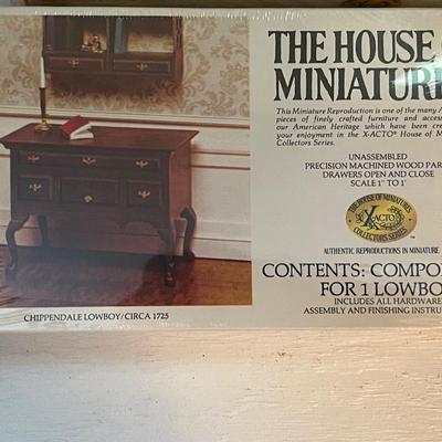 New Four Piece Lot of The House Miniature Furniture