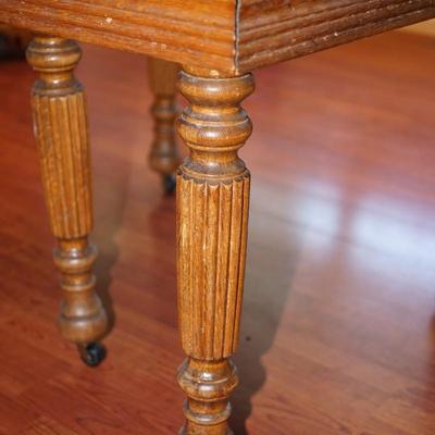 EARLY 1900'S SQUARE  OAK TABLE W/TWO LEAVES/FLUTED LEGS/ CENTER LEG SUPPORT