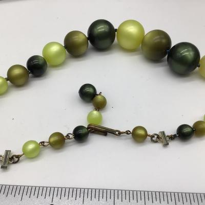 Beautiful Vintage Green Multi Color  Necklace