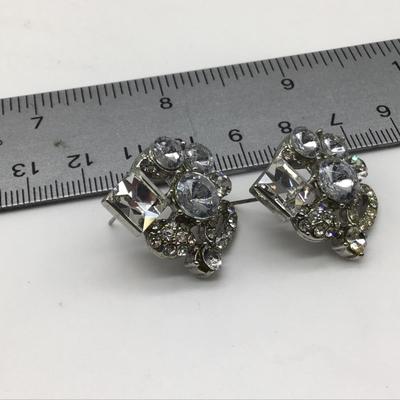 Beautiful Rhinestone Earrings