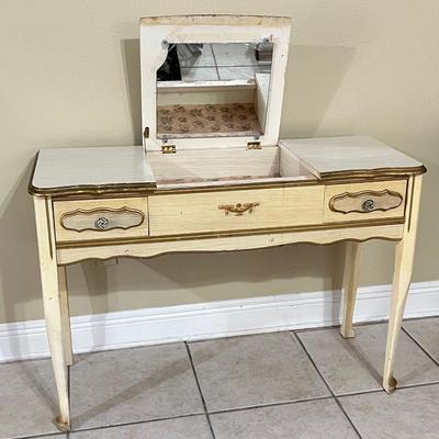 French Provincial Vanity ~ *Read Details
