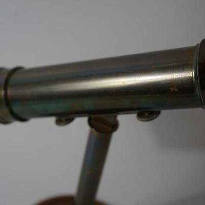 VAN CORT KALIEDESCOPE ON STAND, BRASS ON WALNUT PLATFORM