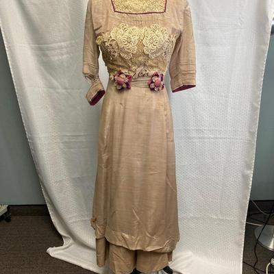 Antique Victorian Prairie Edwardian Style Lace Floral Daytime Dress