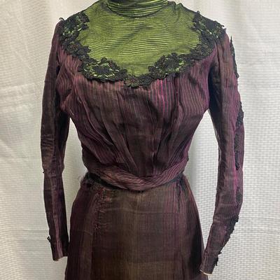 Antique Vintage Gothic Romantic Plum Green Black Victorian Complete Mourning Dress