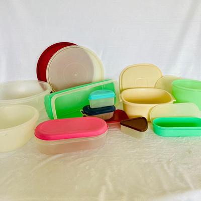 Tupperware and Plastic Food Containers