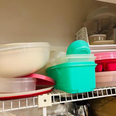 Tupperware and Plastic Food Containers