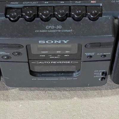 Vintage Sony CFD 30 CD-RADIO - CASSETTE RECORDER