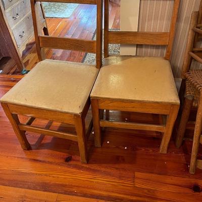 Antique Very Heavy Solid Wood Gateleg Drop Leaf Table with Two Solid Wood Chairs