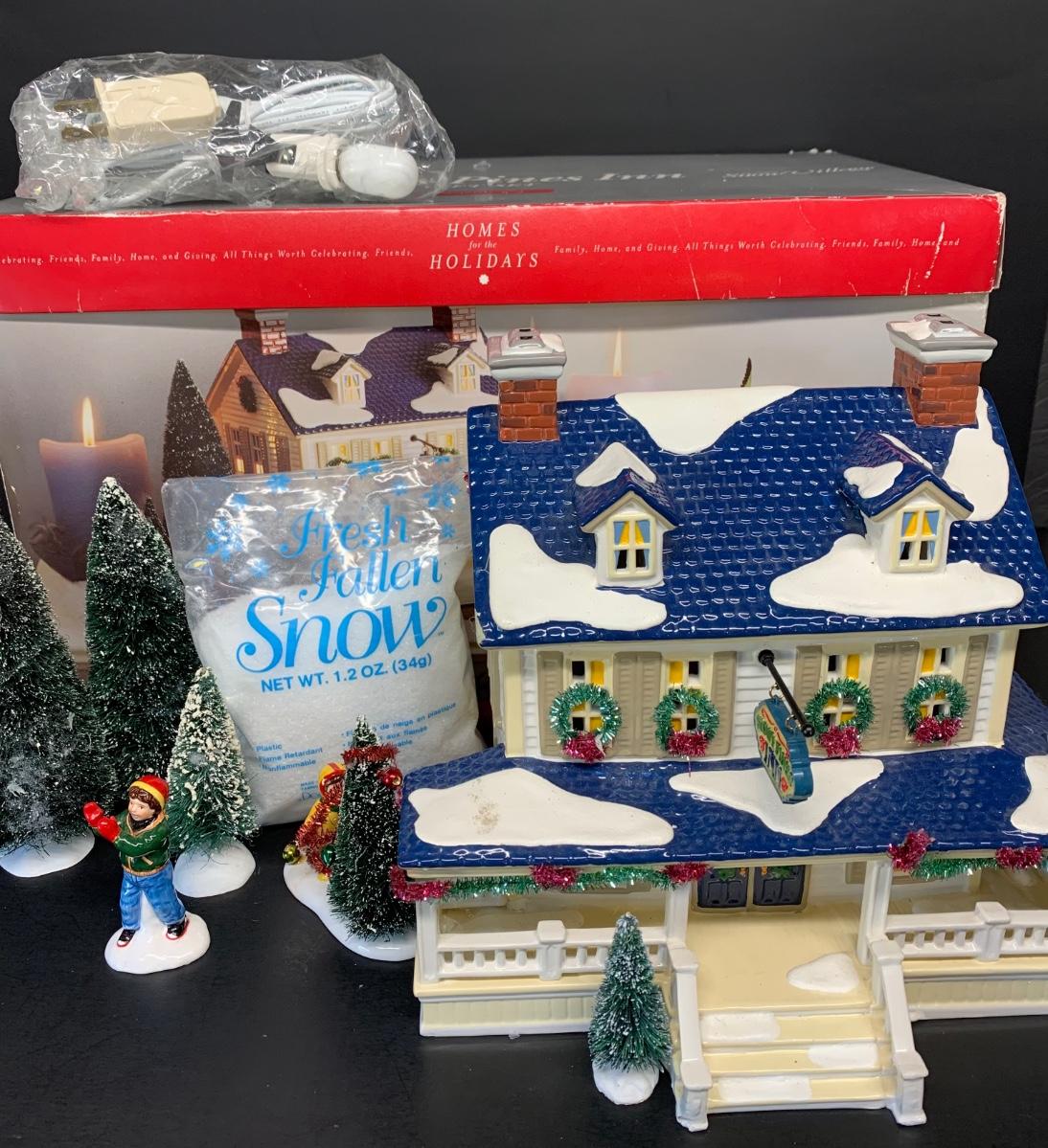 LOT 26R Dept 56 Original Snow Village Snowy Pines Inn Set & More