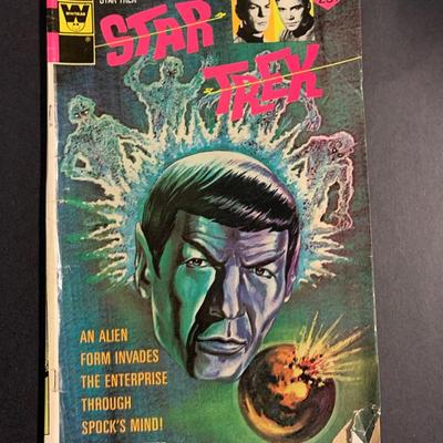 LOT 69R: Star Trek & Star Trek Deep Space Nine Comics