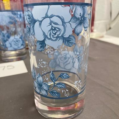 15 corelle-Blue Velvet Rose