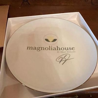 Vintage Signed Magnolia House by Kelly English Dinner Plate