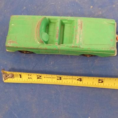 LOT 114  OLD TOOTSIE TOY CAR AND U-HAUL TRAILER