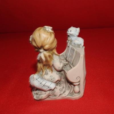 Beautiful Armaniâ€™s little treasures Florence figurine