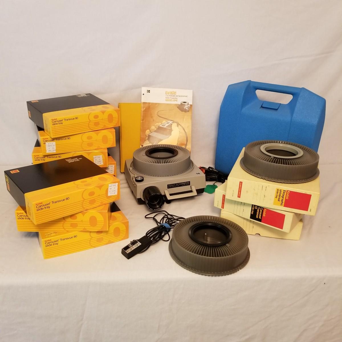 Kodak Ektagraphic AF2 Slide Projector, Case & Trays (BR1JS