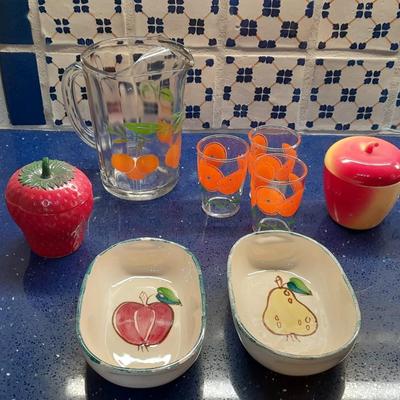 LOT 47 VINTAGE JUICE PITCHER AND GLASSES AND FRUIT SHAPED DISHES