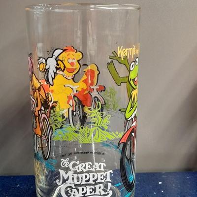 LOT 49 THREE MUPPETS COLLECTIBLE CHARACTER GLASSES