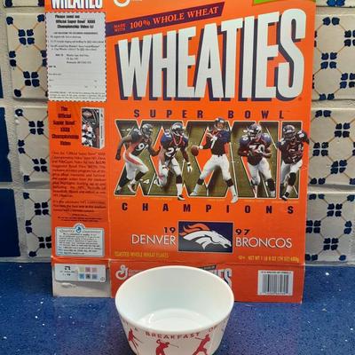 LOT 56 VINTAGE GLASS CEREAL BOWL AND WHEATIES COLLECTIBLE BOX
