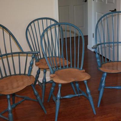 Hale of Vermont Windsor STYLE CHAIR COLONIAL BLUE /CONTOURED  SEATS KITCHEN OR DINING ROOM