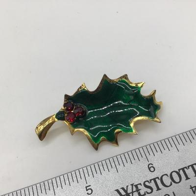 Vintage Holly Brooch