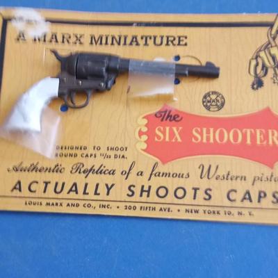 LOT 147  MARX MINIATURE CAP GUN