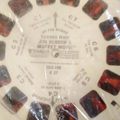 LOT 148  LARGE LOT OF VINTAGE VIEW MASTER REELS