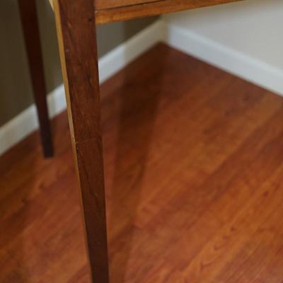 FEDERAL STYLE  MAHOGANY SLANT TOP WRITING DESK /HEIGHT W TAPERED LEGS 48"