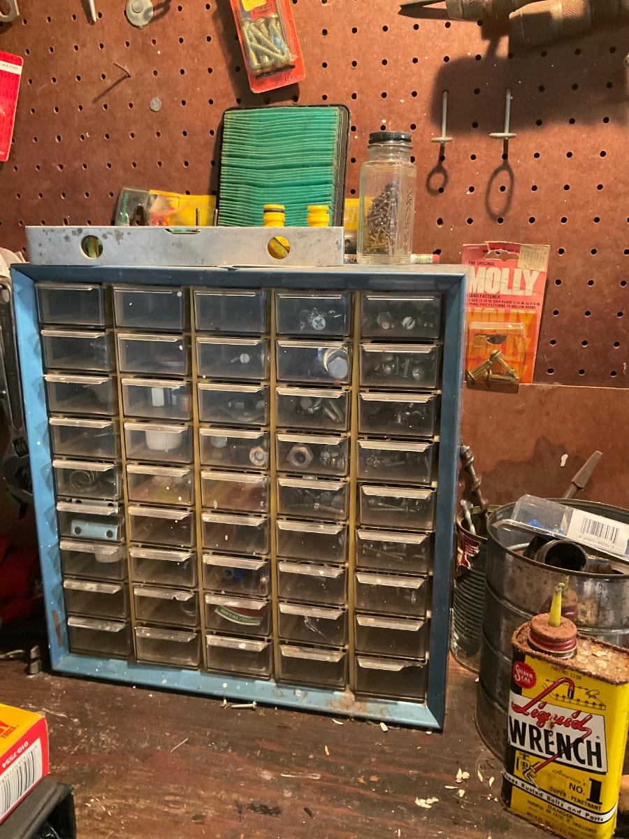 Nuts/bolts organizer